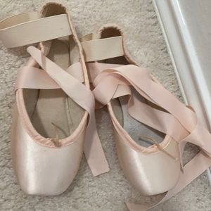 Meet your Posher, Eden